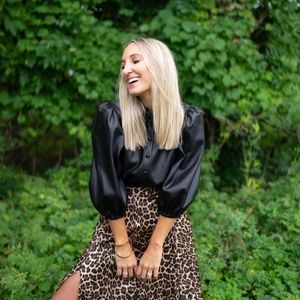 Meet your Posher, Caroline